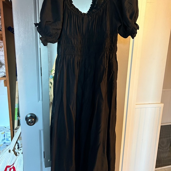 H&M dress - Picture 2 of 3